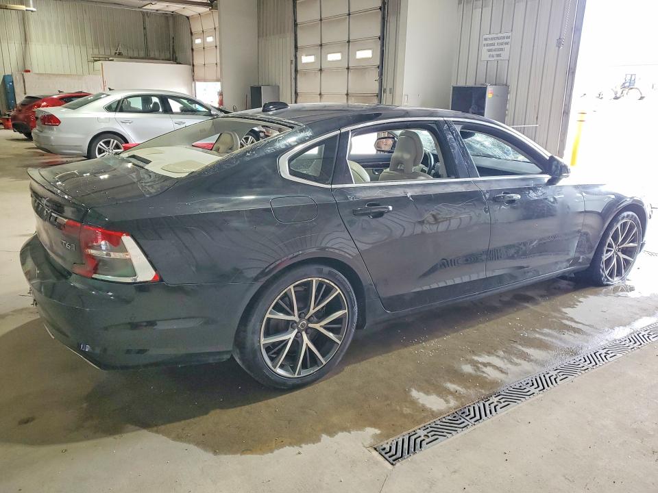 Продаж на аукціоні авто 2018 Volvo S90, vin: LVY992MK0JP032324, номер лоту: 60379556