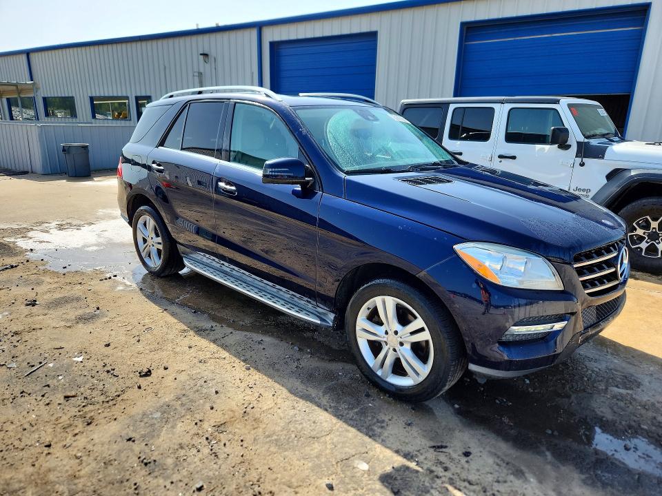 2015 Mercedes-benz Ml მანქანა იყიდება აუქციონზე, vin: 4JGDA5JB0FA443114, აუქციონის ნომერი: 61514016