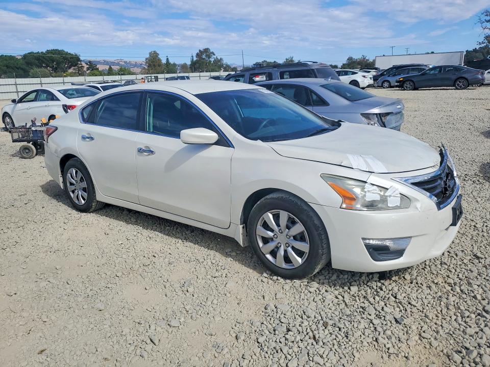 2015 Nissan Altima მანქანა იყიდება აუქციონზე, vin: 1N4AL3AP5FC269455, აუქციონის ნომერი: 61919626
