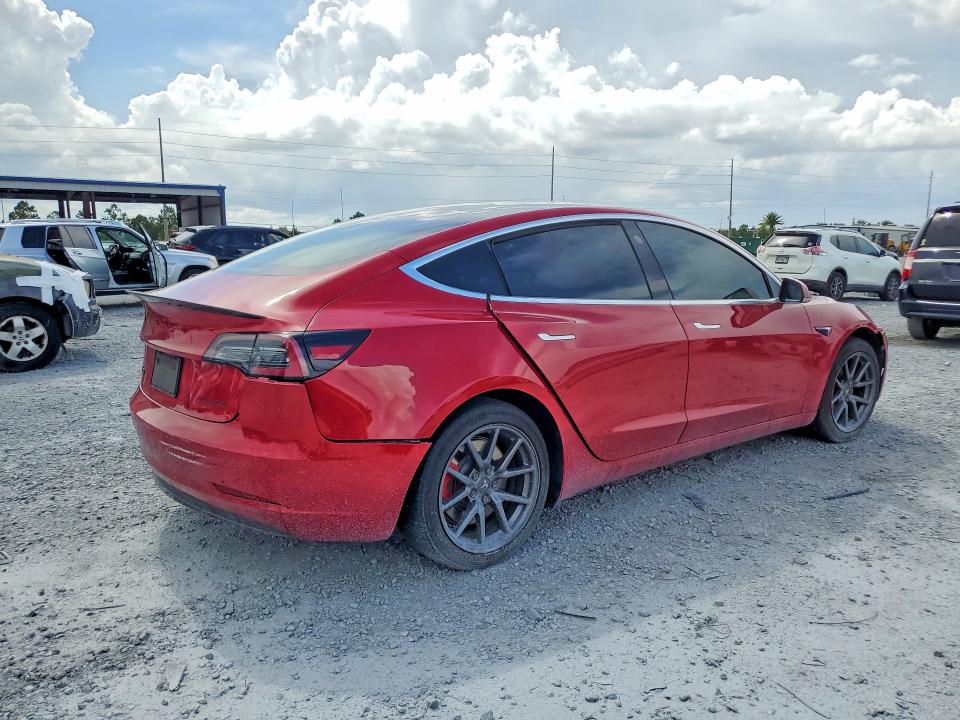 59775316 :رقم المزاد ، 5YJ3E1EB2KF387217 vin ، 2019 Tesla Model 3 مزاد بيع