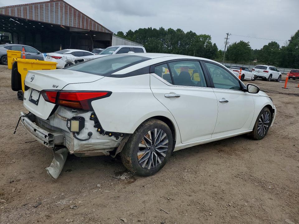 61503886 :رقم المزاد ، 1N4BL4DV9PN358083 vin ، 2023 Nissan Altima مزاد بيع
