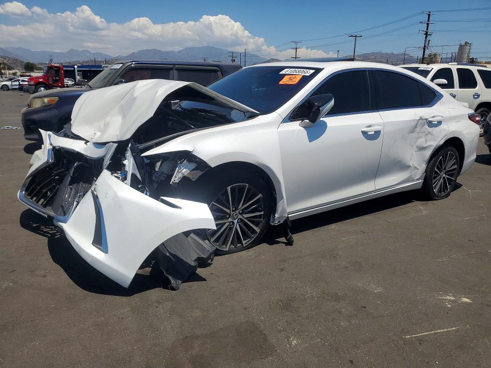 2024 Lexus Es 300h მანქანა იყიდება აუქციონზე, vin: 58ADA1C10RU049332, აუქციონის ნომერი: 61068066