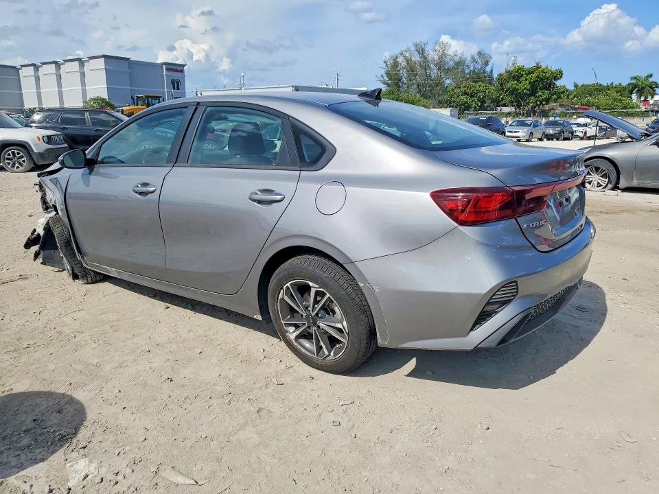 63037256 :رقم المزاد ، 3KPF24AD9PE669026 vin ، 2023 Kia Forte مزاد بيع