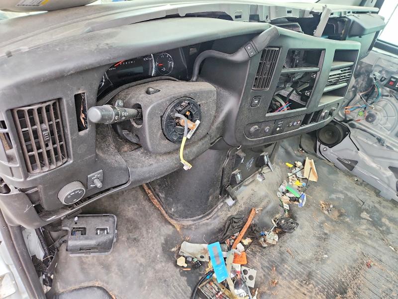 63678386 :رقم المزاد ، 1GCWGAFPXJ1319823 vin ، 2018 Chevrolet Express G2500 مزاد بيع