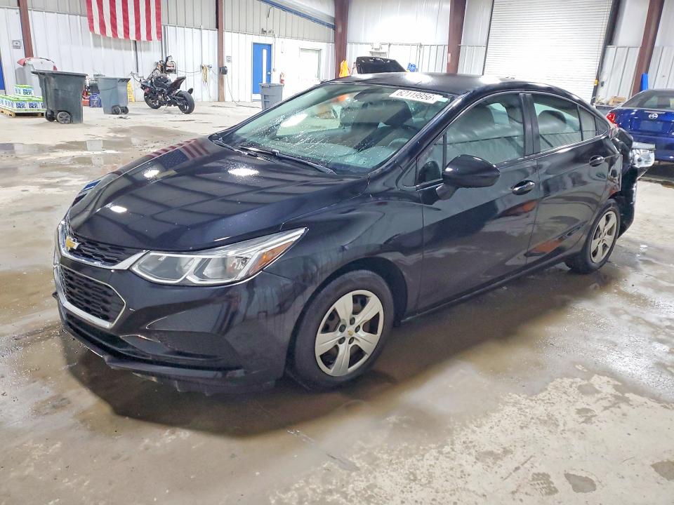 62119956 :رقم المزاد ، 1G1BC5SM4H7202820 vin ، 2017 Chevrolet Cruze مزاد بيع