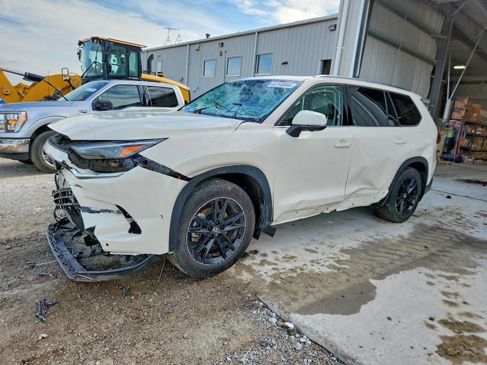 Продажа на аукционе авто 2024 Toyota Grand Highlander Hybrid, vin: 5TDACAB50RS014095, номер лота: 60145846