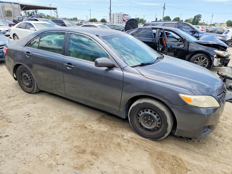 61963176 :رقم المزاد ، 4T1BK3EK2AU107524 vin ، 2010 Toyota Camry مزاد بيع