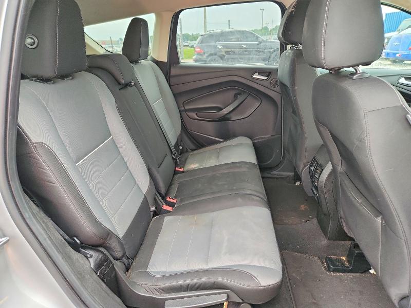 62112286 :رقم المزاد ، 1FMCU9GX8FUA40137 vin ، 2015 Ford Escape مزاد بيع