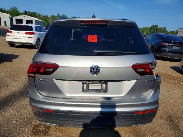 61377296 :رقم المزاد ، 3VV2B7AX4MM122775 vin ، 2021 Volkswagen Tiguan مزاد بيع