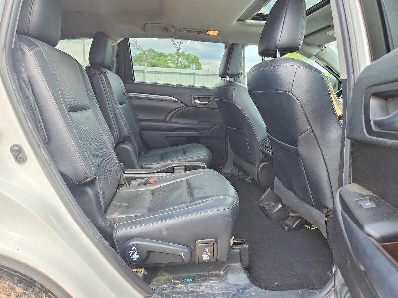 59736096 :رقم المزاد ، 5TDDZRFH8KS995748 vin ، 2019 Toyota Highlander مزاد بيع