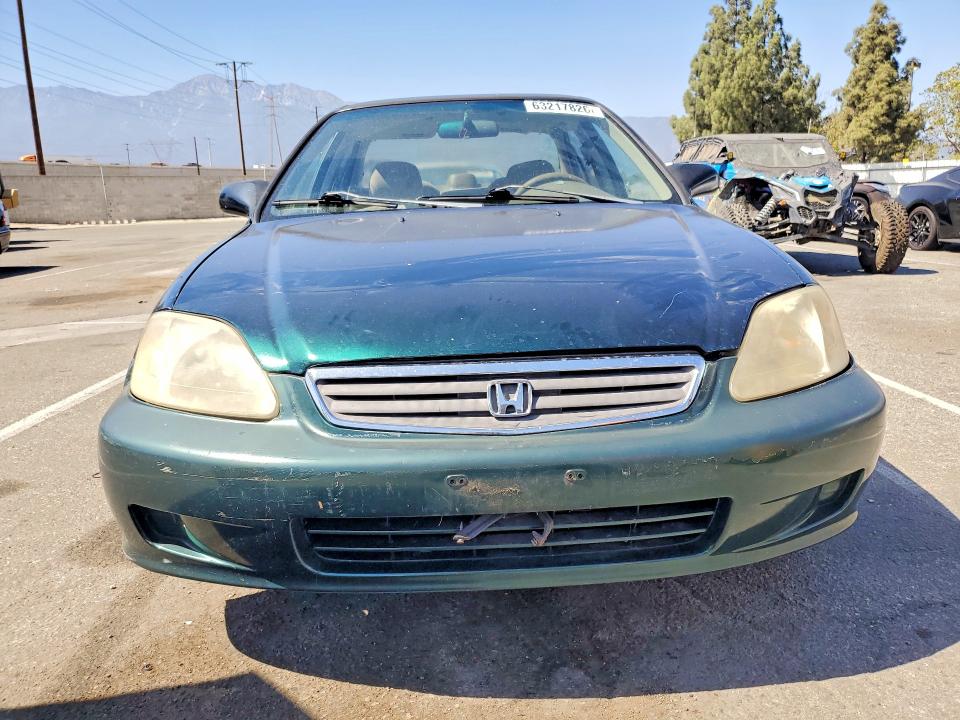 1999 Honda Civic მანქანა იყიდება აუქციონზე, vin: 2HGEJ6673XH558832, აუქციონის ნომერი: 63217826
