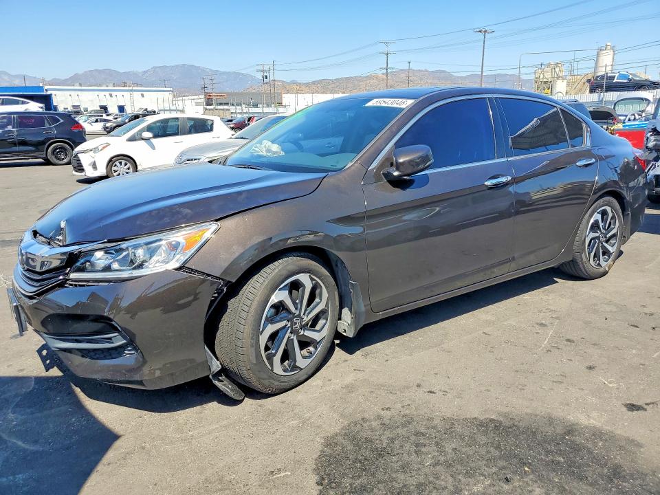 Продажа на аукционе авто 2017 Honda Accord, vin: 1HGCR3F80HA030396, номер лота: 59543046