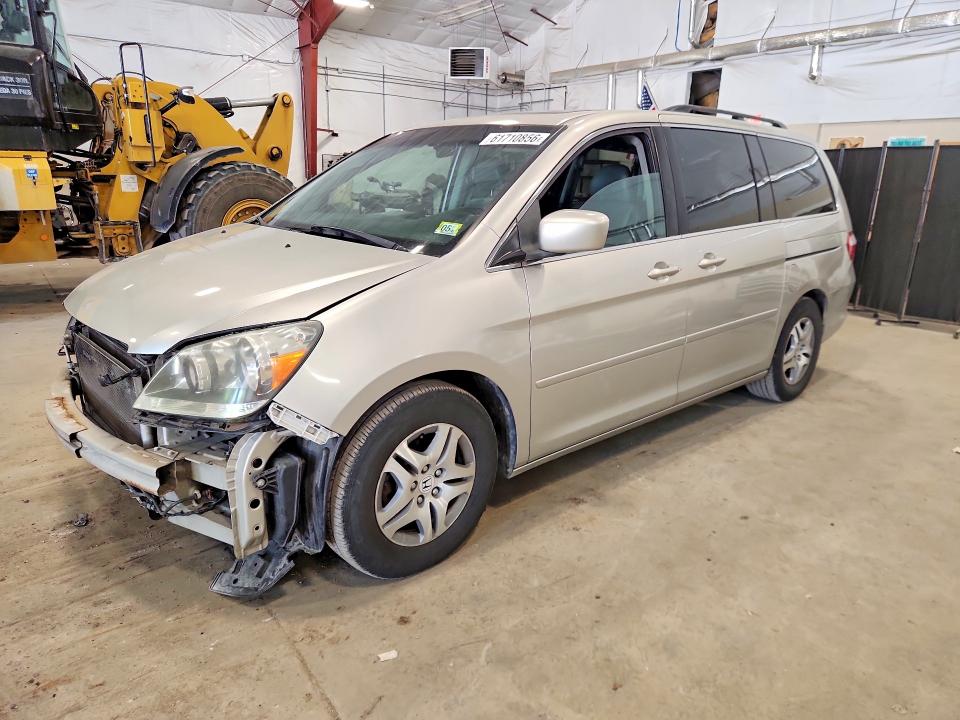 61710856 :رقم المزاد ، 5FNRL38727B415110 vin ، 2007 Honda Odyssey مزاد بيع