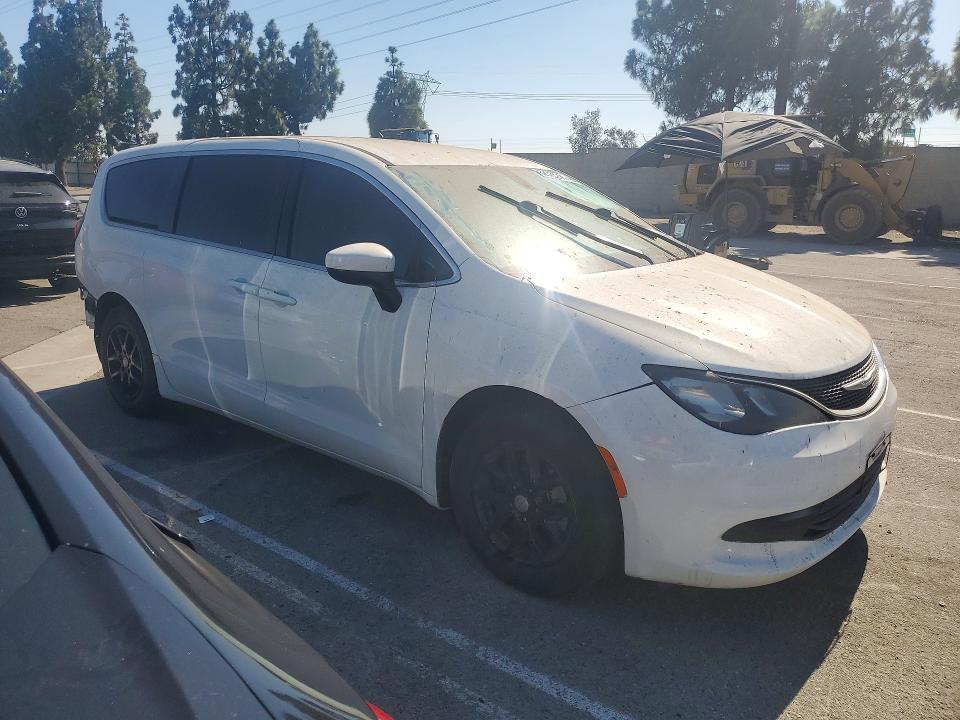 62352996 :رقم المزاد ، 2C4RC1CG2KR644380 vin ، 2019 Chrysler Pacifica مزاد بيع