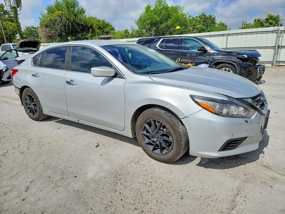 Продаж на аукціоні авто 2016 Nissan Altima, vin: 1N4AL3AP7GN317334, номер лоту: 62494996