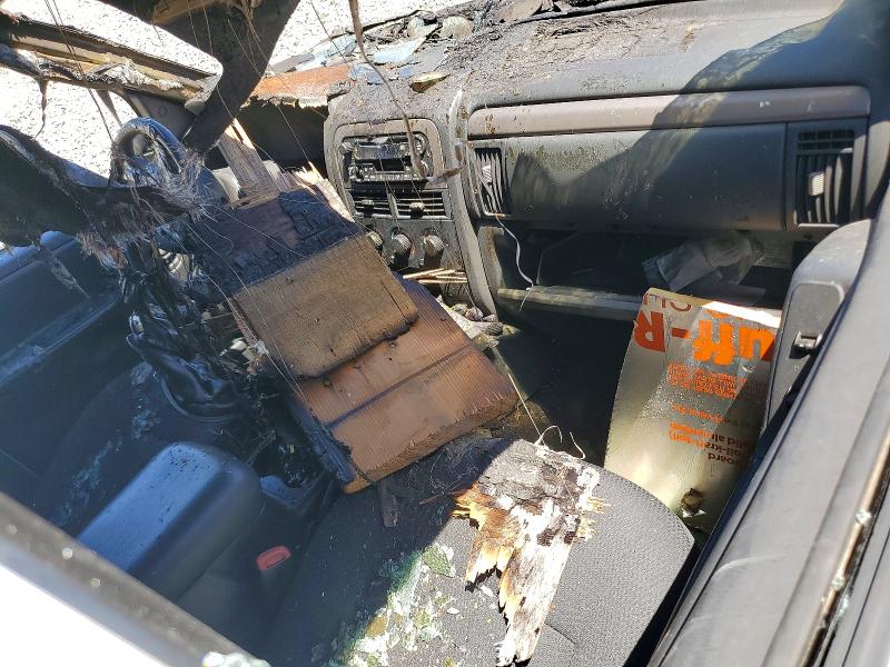 60395066 :رقم المزاد ، 1J4GW48N02C331144 vin ، 2002 Jeep Grand Cherokee مزاد بيع