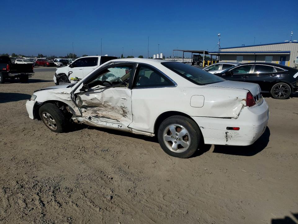 2001 Honda Accord მანქანა იყიდება აუქციონზე, vin: 1HGCG327X1A001383, აუქციონის ნომერი: 62698496