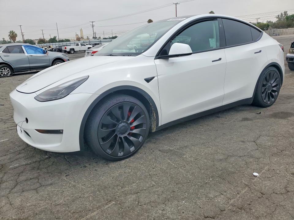 Auction sale of the 2023 Tesla Model Y, vin: 7SAYGDEF3PF884288, lot number: 59806526