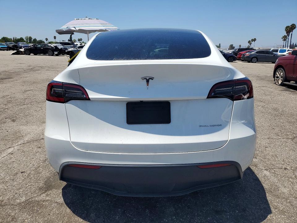 Auction sale of the 2023 Tesla Model Y, vin: 7SAYGDEEXPF630262, lot number: 62603326