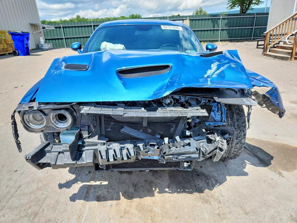 62161626 :رقم المزاد ، 2C3CDZFJ2NH137387 vin ، 2022 Dodge Challenger مزاد بيع