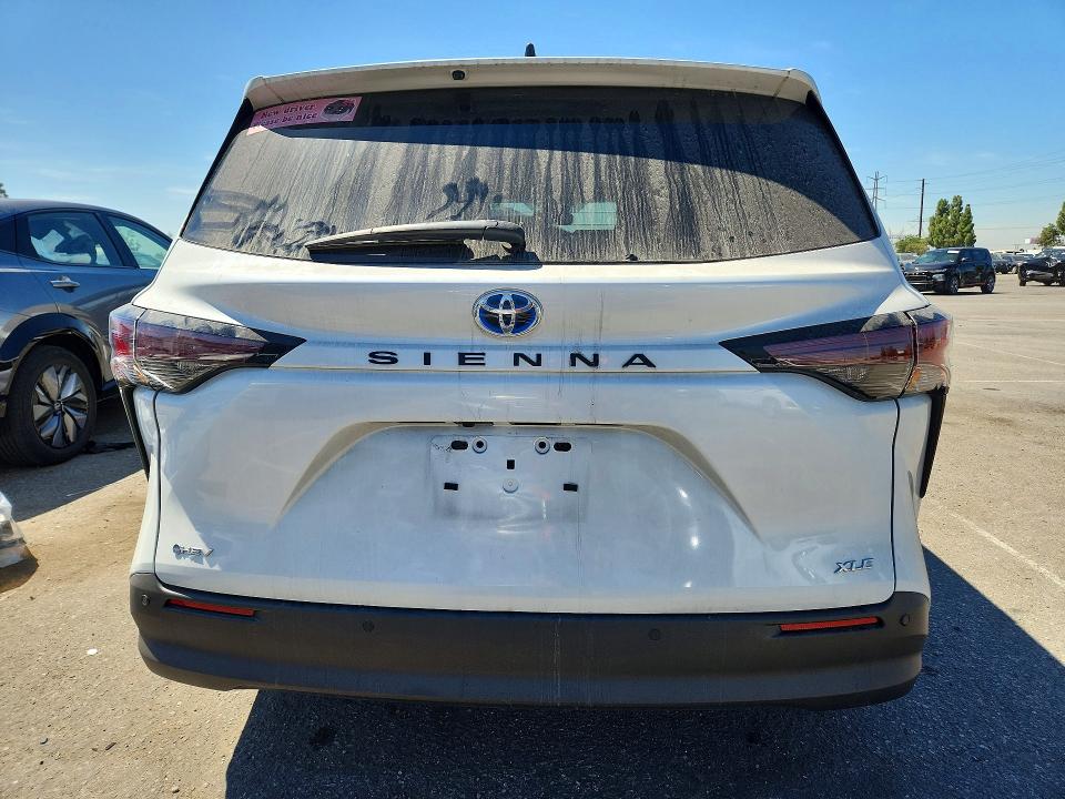 63150986 :رقم المزاد ، 5TDJRKEC4SS269840 vin ، 2025 Toyota Sienna مزاد بيع