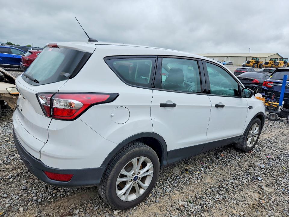Продажа на аукционе авто 2017 Ford Escape, vin: 1FMCU0F72HUB87635, номер лота: 61953456
