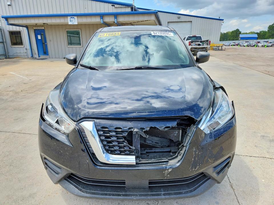 62135696 :رقم المزاد ، 3N1CP5BV1LL520152 vin ، 2020 Nissan Kicks مزاد بيع