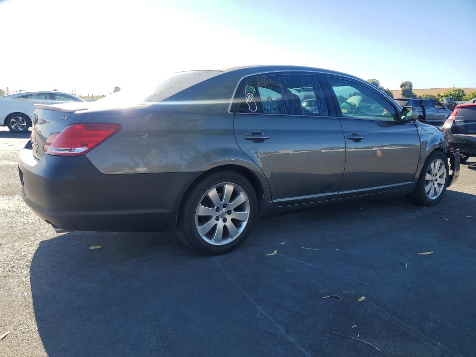 2006 Toyota Avalon მანქანა იყიდება აუქციონზე, vin: 4T1BK36B36U142496, აუქციონის ნომერი: 62395216