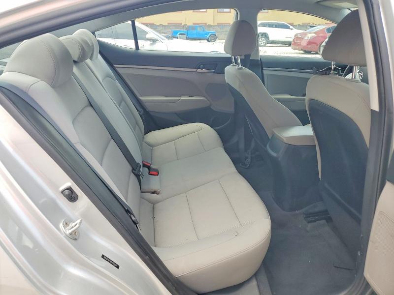 Продажа на аукционе авто 2018 Hyundai Elantra, vin: 5NPD74LF9JH276640, номер лота: 60863826