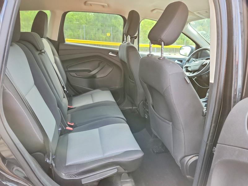 62626806 :رقم المزاد ، 1FMCU9GD5KUA61575 vin ، 2019 Ford Escape مزاد بيع