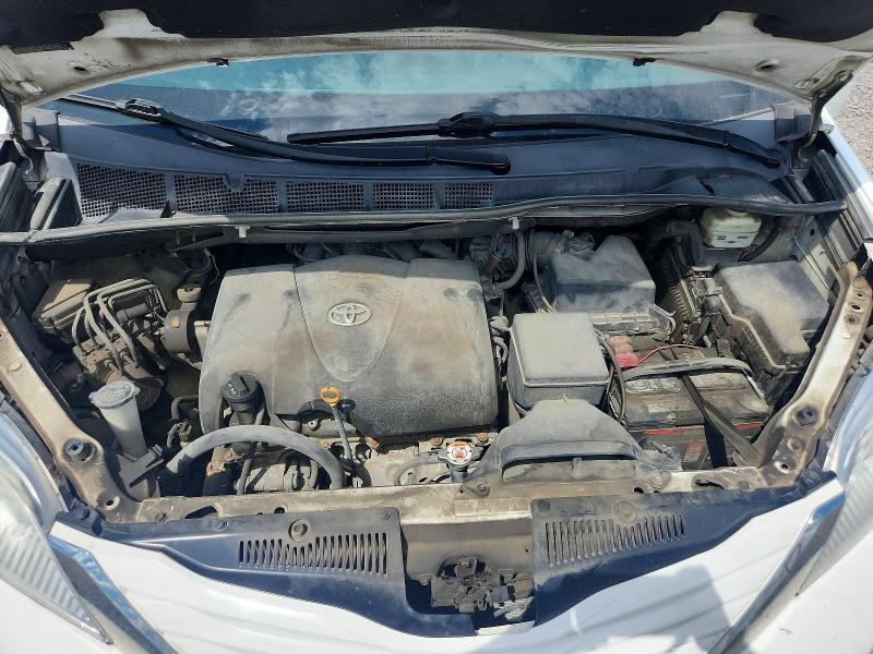 2017 Toyota Sienna მანქანა იყიდება აუქციონზე, vin: 5TDKZ3DC6HS853256, აუქციონის ნომერი: 58781706