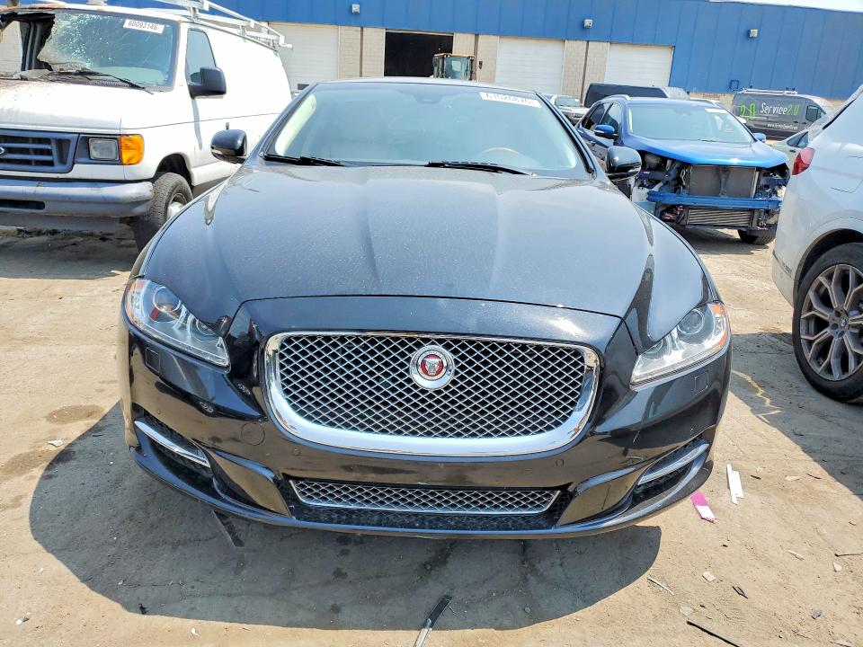 Продажа на аукционе авто 2015 Jaguar Xj, vin: SAJWJ1CD5F8V74908, номер лота: 61026876