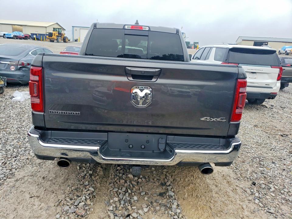 62478626 :رقم المزاد ، 1C6SRFFM1MN553851 vin ، 2021 Ram 1500 مزاد بيع