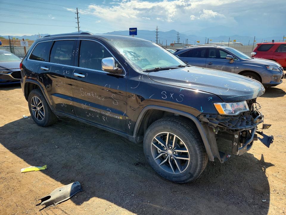 60641146 :رقم المزاد ، 1C4RJFBT0JC113462 vin ، 2018 Jeep Grand Cherokee مزاد بيع