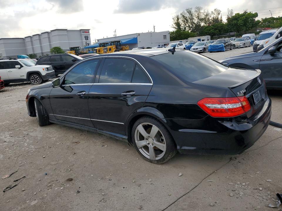62686506 :رقم المزاد ، WDDHF5GB6BA290978 vin ، 2011 Mercedes-benz E مزاد بيع