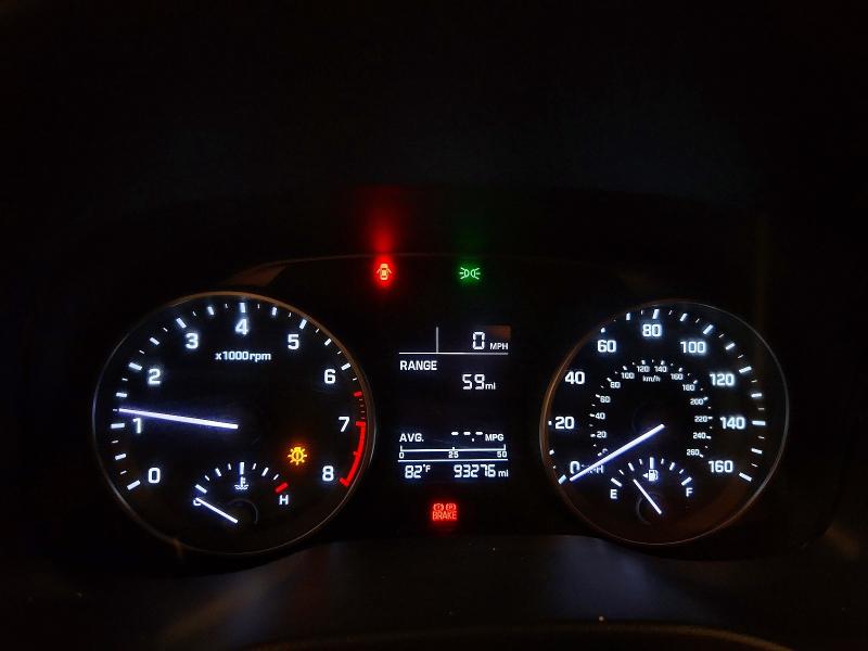 62074036 :رقم المزاد ، 5NPD74LF8JH299245 vin ، 2018 Hyundai Elantra مزاد بيع