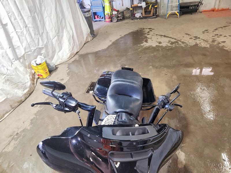 61542856 :رقم المزاد ، 1HD1KEF10MB647079 vin ، 2021 Harley-davidson Flhtk مزاد بيع