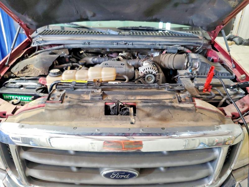 61750696 :رقم المزاد ، 1FTNX21F32ED05725 vin ، 2002 Ford F250 مزاد بيع