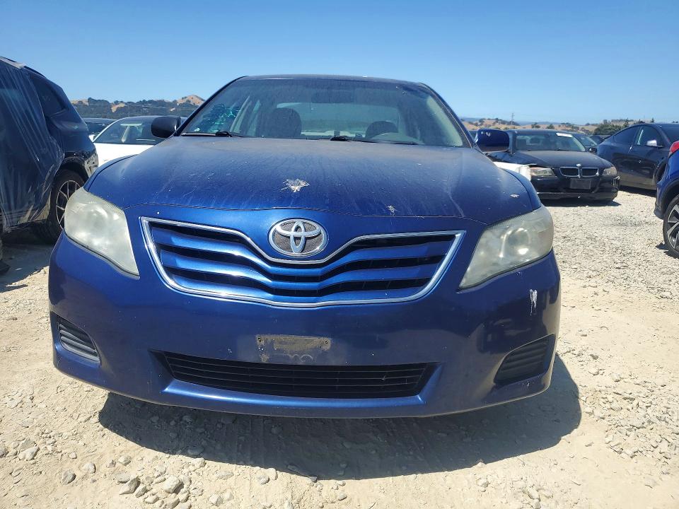 59775616 :رقم المزاد ، 4T1BF3EK2BU764698 vin ، 2011 Toyota Camry مزاد بيع