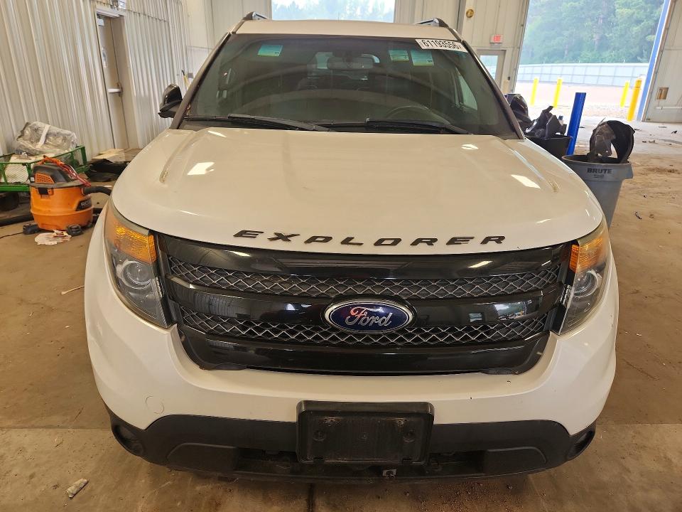 Продажа на аукционе авто 2015 Ford Explorer, vin: 1FM5K8GT3FGA40647, номер лота: 61193556