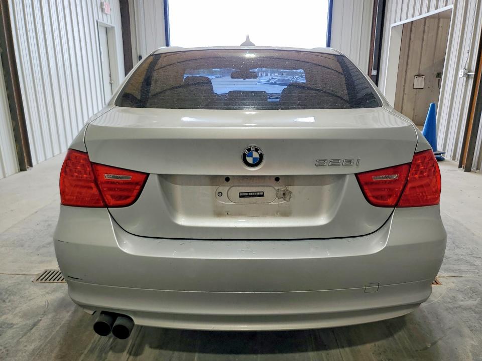 62441846 :رقم المزاد ، WBAPK7C55AA461826 vin ، 2010 Bmw 328 مزاد بيع