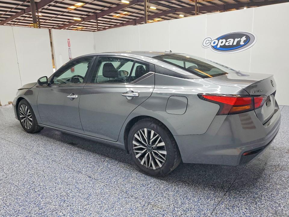 60200176 :رقم المزاد ، 1N4BL4DV3PN339884 vin ، 2023 Nissan Altima مزاد بيع
