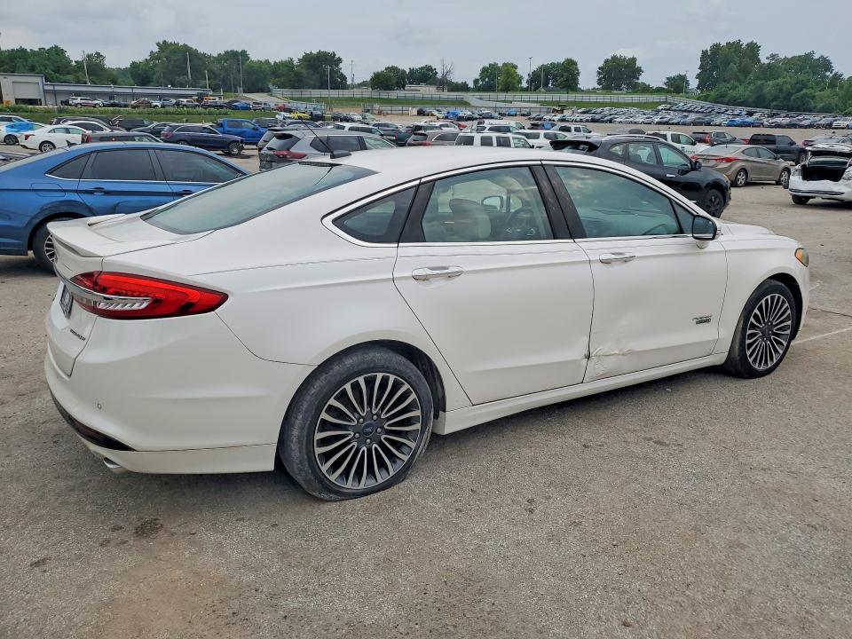 2018 Ford Fusion მანქანა იყიდება აუქციონზე, vin: 3FA6P0SU8JR145607, აუქციონის ნომერი: 62868666