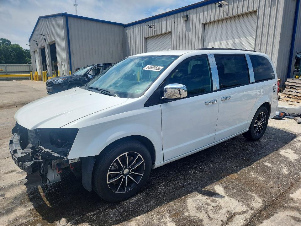 60663526 :رقم المزاد ، 2C4RDGEG3JR222307 vin ، 2018 Dodge Grand Caravan مزاد بيع