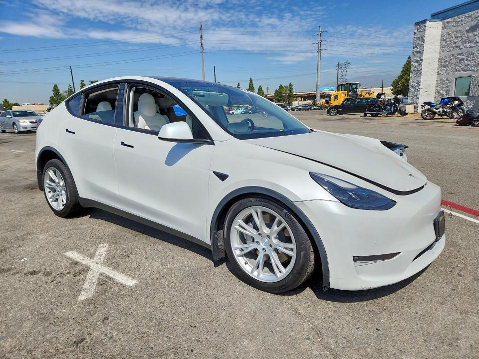 Продаж на аукціоні авто 2022 Tesla Model Y, vin: 7SAYGDEE9NF543269, номер лоту: 61365656