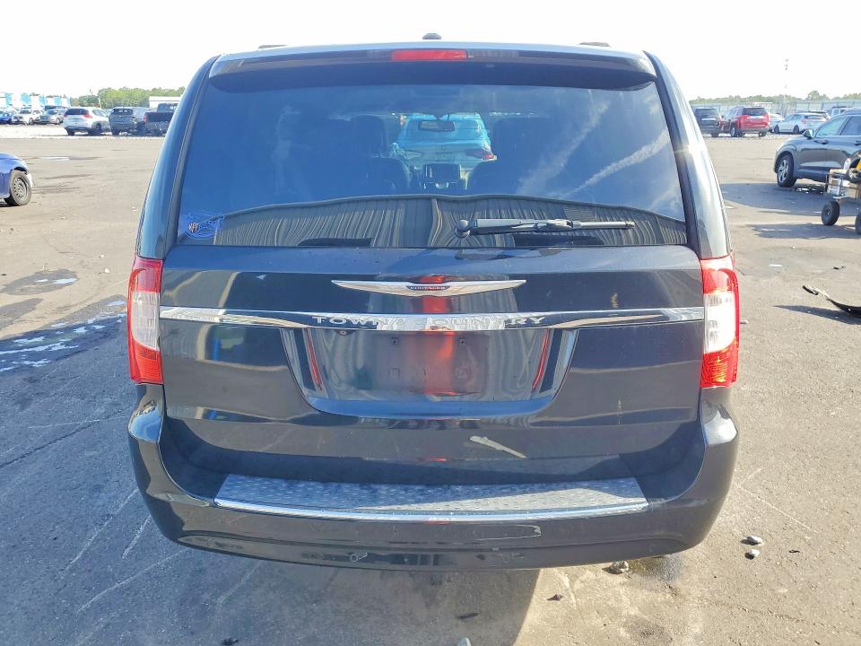 61107106 :رقم المزاد ، 2C4RC1CG4CR135053 vin ، 2012 Chrysler Town & Country مزاد بيع