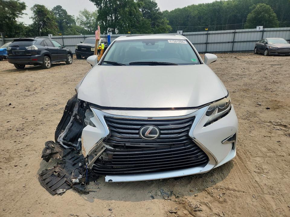 61501266 :رقم المزاد ، JTHBK1GG0G2241310 vin ، 2016 Lexus Es مزاد بيع