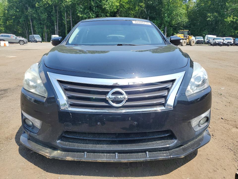 Продажа на аукционе авто 2015 Nissan Altima, vin: 1N4AL3AP3FC198014, номер лота: 62806216
