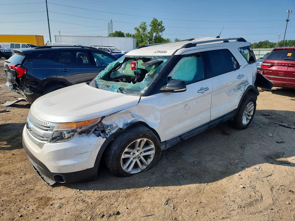62994686 :رقم المزاد ، 1FM5K8D84FGC03886 vin ، 2015 Ford Explorer مزاد بيع