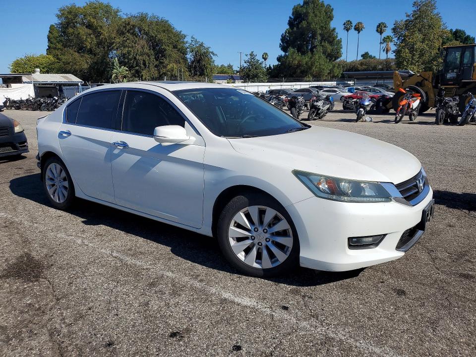 2015 Honda Accord მანქანა იყიდება აუქციონზე, vin: 1HGCR2F84FA014581, აუქციონის ნომერი: 62447756
